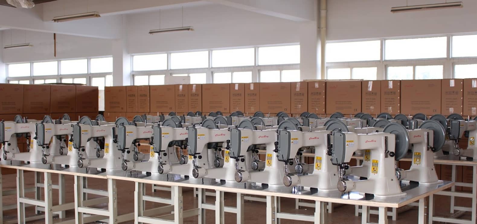 CB3200 Heavy Duty Leather Stitcher Workshop