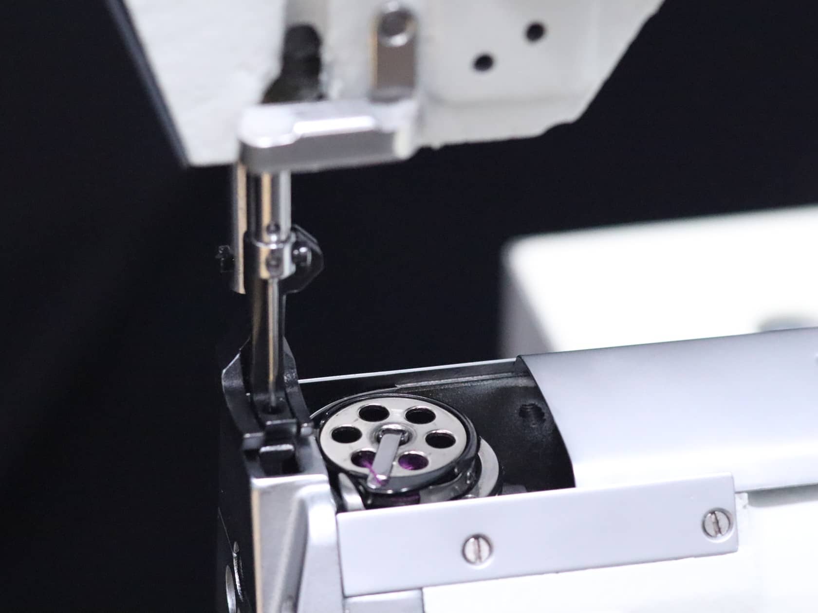 Walking foot cylinder arm leather sewing machine
