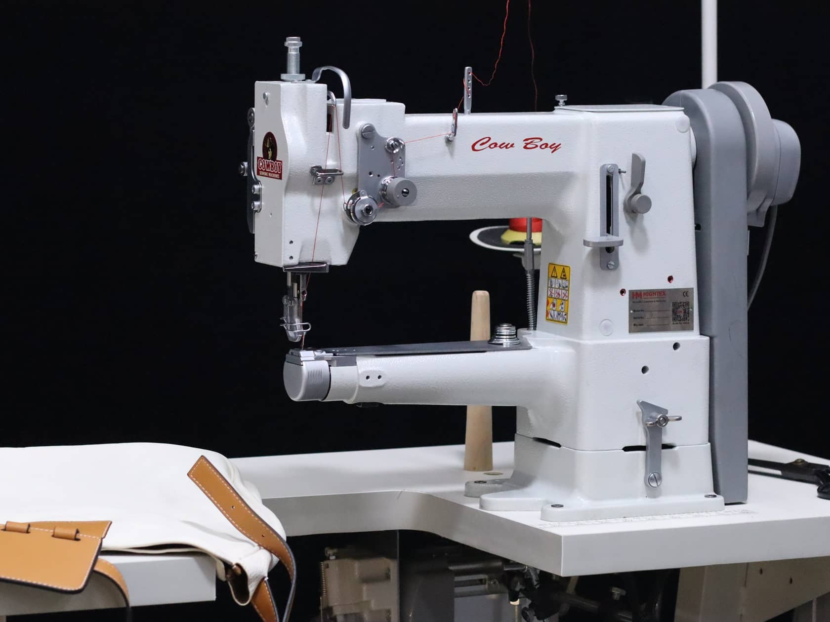 Slim Cylinder Arm Leather Sewing Machine