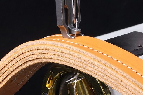 Saddlery and crafts sewing machine