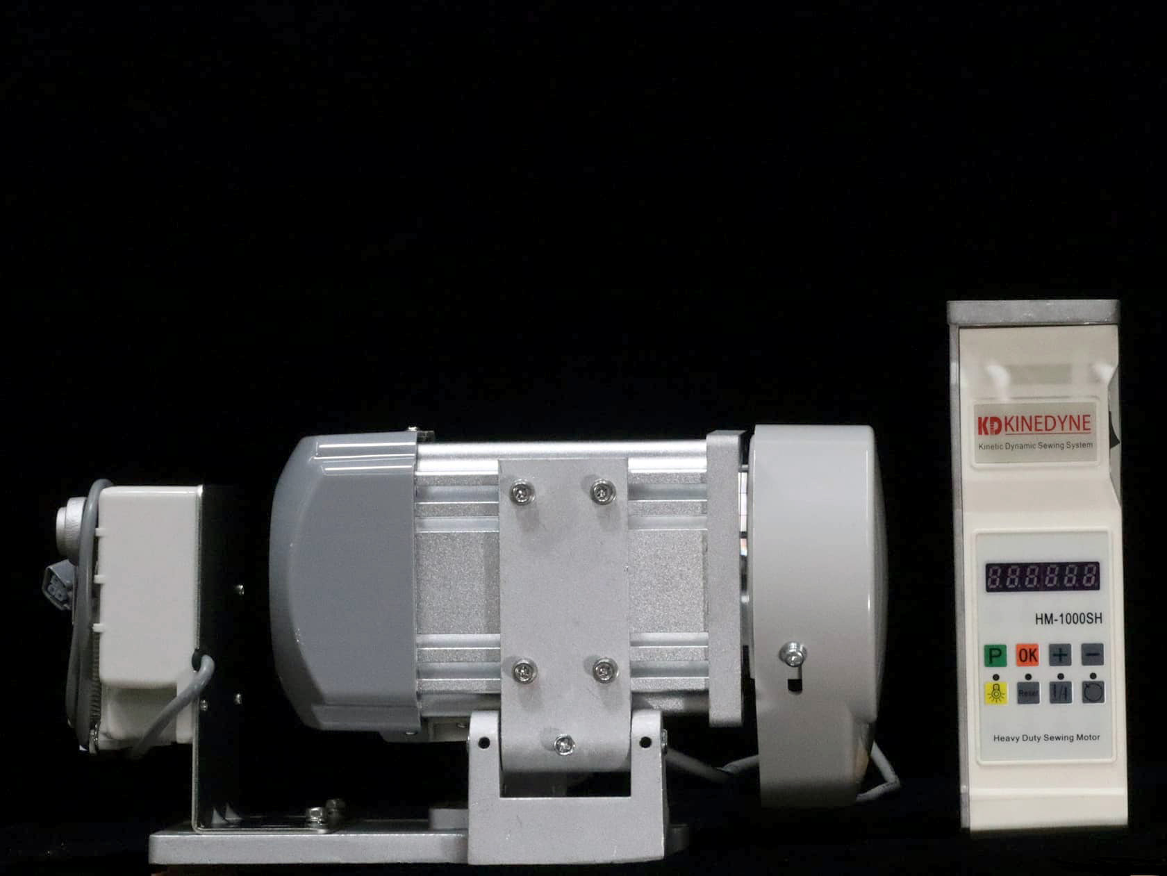 Heavy duty long arm sewing machine servo motor